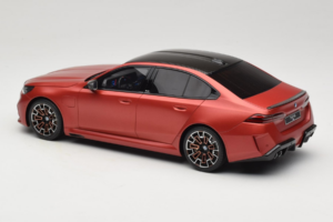 BMW M5 G90 Beach Orange GT Spirit 1:18 GT966 Hartsi — kuva 5 / 6