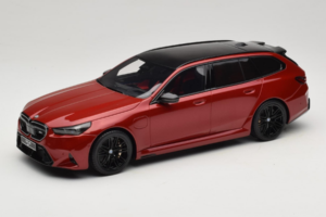 BMW M5 G99 Touring Fire Red GT Spirit 1:18 GT964 Hartsi