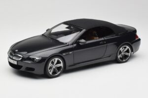 BMW M6 E64 Cabriolet Sapphire Black Kyosho 1:18 80430417424 Metalli — kuva 3 / 9