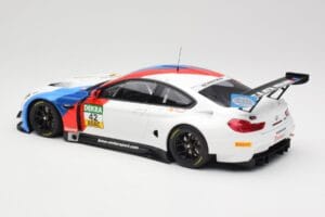 BMW M6 GT3 F13 #42 BMW Team Schnitzer R. Collard / P. Eng ADAC GT Masters Oschersleben 2017 Minichamps 1:18 155172652 Metalli — kuva 5 / 6