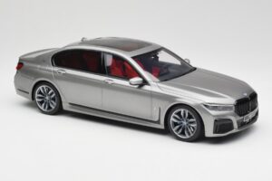 BMW M760i G12 V12 Final Edition Harmaa GT Spirit 1:18 GT478 Hartsi — kuva 4 / 6