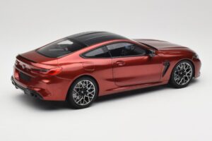 BMW M8 F91 Convertible Storm Bay Metallic Minichamps 1:18 110029020 Metalli — kuva 3 / 8