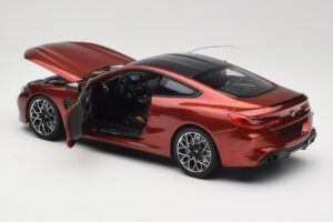 BMW M8 F91 Convertible Storm Bay Metallic Minichamps 1:18 110029020 Metalli — kuva 5 / 8