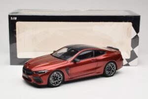 BMW M8 F91 Convertible Storm Bay Metallic Minichamps 1:18 110029020 Metalli — kuva 8 / 8
