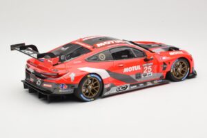 BMW M8 GTE RLL Racing #25 C. De Phillippi / B. Spengler Class Winners IMSA GP Road Atlanta 2020 Minichamps 1:18 155202995 Met — kuva 2 / 6