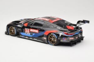 BMW M8 GTE RLL Racing #24 J. Edwards / J. Krohn IMSA GP Road Atlanta 2020 Minichamps 1:18 155202994 Metalli — kuva 5 / 6