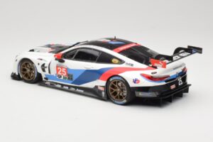 BMW M8 GTE Team RLL C. De Phillippi / B. Auberlen 2nd in Class 12 Hours of Sebring 2018 Minichamps 1:18 155182925 Metalli — kuva 5 / 6