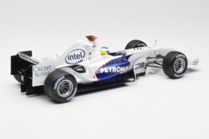 BMW Sauber F1.06 #16 N. Heidfeld Launch Version 2006 Minichamps 1:18 80430413183 Metalli — kuva 2 / 6
