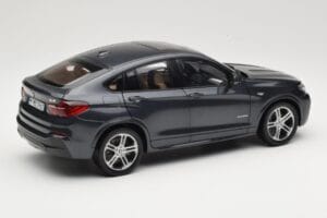 BMW X4 F26 Sophisto Grey Paragon 1:18 80432352461 Metalli — kuva 3 / 8