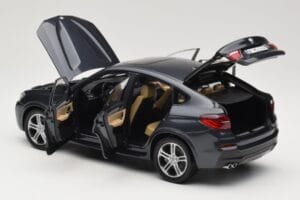 BMW X4 F26 Sophisto Grey Paragon 1:18 80432352461 Metalli — kuva 5 / 8