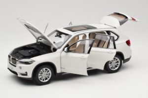 BMW X5 E70 Alpine White Paragon 1:18 PA-97073 Metalli — kuva 2 / 8