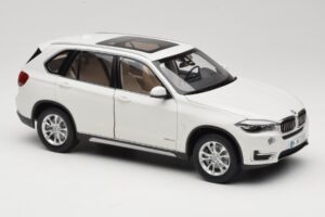 BMW X5 E70 Alpine White Paragon 1:18 PA-97073 Metalli — kuva 6 / 8