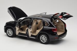 BMW X5 E70 Sapphire Black Paragon 1:18 PA-97071 Metalli — kuva 5 / 8