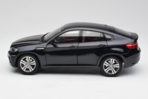 BMW X6 M F86 Musta Kyosho 1:18 80432157613 Metalli — kuva 4 / 8