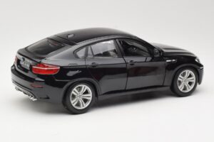 BMW X6 M E71 Musta Bburago 1:18 18-12081 Metalli — kuva 3 / 8