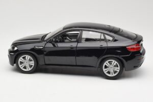 BMW X6 M E71 Musta Bburago 1:18 18-12081 Metalli — kuva 4 / 8