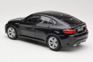 BMW X6 M E71 Musta Bburago 1:18 18-12081 Metalli — kuva 7 / 8