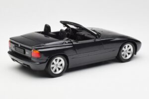 BMW Z1 Musta Metallic Minichamps 1:18 180020100 Metalli — kuva 3 / 8