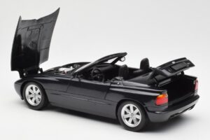 BMW Z1 Musta Metallic Minichamps 1:18 180020100 Metalli — kuva 5 / 8
