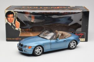 BMW Z3 E36/7 James Bond Goldeneye Sininen Metallic UT Models 1:18 180024336 Metalli — kuva 8 / 8