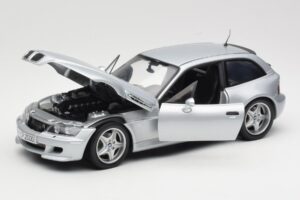 BMW Z3 M Coupe E36/8 Hopea UT 1:18 80430020856 Metalli — kuva 2 / 8