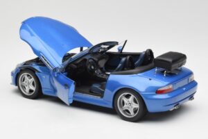 BMW Z3 M Roadster Tavarantelineen Kanssa Sininen Metallic UT Models 1:18 20416 Metalli — kuva 5 / 8
