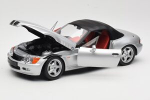 BMW Z3 Roadster 1.8 Hopea UT Models 1:18 20404 Metalli — kuva 2 / 8