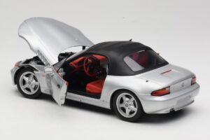 BMW Z3 Roadster 1.8 Hopea UT Models 1:18 20404 Metalli — kuva 5 / 8