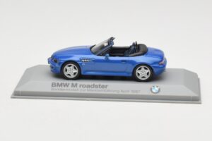 BMW Z3 Roadster 2.8 Sininen Minichamps 1:43 BMW003 Metalli