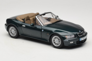 BMW Z3 Roadster 2.8 Tummanvihreä Jälleenmyyjän Erikoisversio UT Models 1:18 80439411713 Metalli — kuva 6 / 8