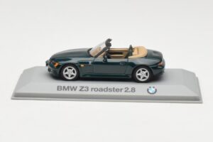 BMW Z3 Roadster 2.8 Tummanvihreä Minichamps 1:43 80429421514 Metalli