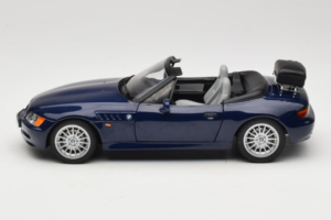 BMW Z3 Roadster Sininen Jälleenmyyjän Erikoisversio UT Models 1:18 80439422186 Metalli — kuva 4 / 8