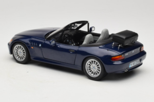 BMW Z3 Roadster Sininen Jälleenmyyjän Erikoisversio UT Models 1:18 80439422186 Metalli — kuva 7 / 8