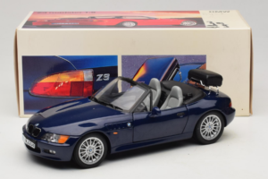 BMW Z3 Roadster Sininen Jälleenmyyjän Erikoisversio UT Models 1:18 80439422186 Metalli — kuva 8 / 8