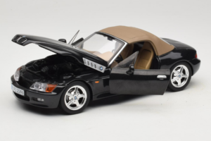 BMW Z3 Roadster Vihreä Jälleenmyyjän Erikoisversio UT Models 1:18 80439411711 Metalli — kuva 2 / 8
