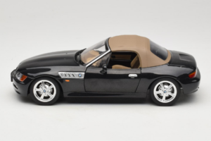 BMW Z3 Roadster Vihreä Jälleenmyyjän Erikoisversio UT Models 1:18 80439411711 Metalli — kuva 4 / 8