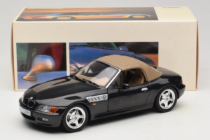 BMW Z3 Roadster Vihreä Jälleenmyyjän Erikoisversio UT Models 1:18 80439411711 Metalli — kuva 8 / 8