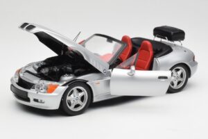 BMW Z3 Roadster Tavarantelineen Kanssa Hopea UT Models 1:18 20407 Metalli — kuva 2 / 8