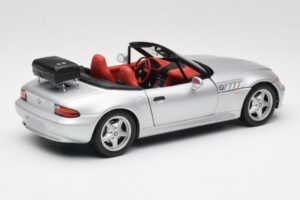 BMW Z3 Roadster Tavarantelineen Kanssa Hopea UT Models 1:18 20407 Metalli — kuva 3 / 8