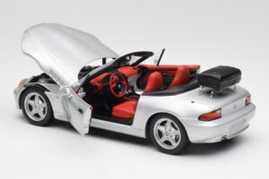 BMW Z3 Roadster Tavarantelineen Kanssa Hopea UT Models 1:18 20407 Metalli — kuva 5 / 8