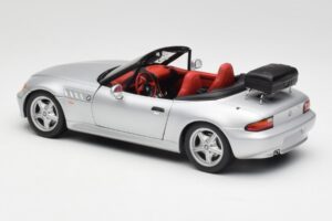 BMW Z3 Roadster Tavarantelineen Kanssa Hopea UT Models 1:18 20407 Metalli — kuva 7 / 8