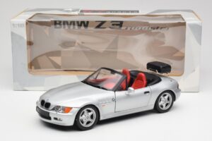BMW Z3 Roadster Tavarantelineen Kanssa Hopea UT Models 1:18 20407 Metalli — kuva 8 / 8