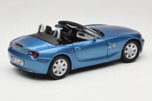 BMW Z4 E85 Sininen Metallic Motormax 1:18 73144 Metalli — kuva 3 / 8