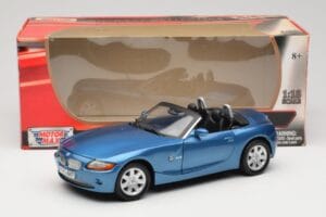 BMW Z4 E85 Sininen Metallic Motormax 1:18 73144 Metalli — kuva 8 / 8