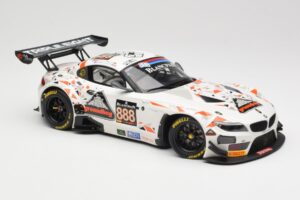 BMW Z4 E89 GT3 #888 Triple Eight Racing L. Mowle / J. Ratcliffe 24 Hours of Spa 2015 Minichamps 1:18 151152388 Metalli — kuva 4 / 6