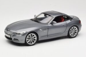 BMW Z4 E89 sDrive 35i Space Grey Metallic Kyosho 1:18 80432147085 Metalli