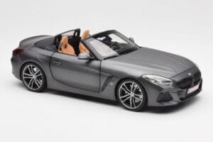 BMW Z4 G29 Harmaa Metallic Norev 1:18 183270 Metalli — kuva 6 / 8