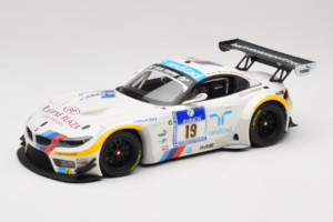 BMW Z4 GT3 #19 Team Schubert J. Muller / D. Muller ADAC 24 Hours Nurburgring 2012 Minichamps 1:18 151122319 Metalli