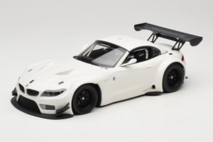 BMW Z4 GT3 E89 Valkoinen Minichamps 1:18 151122301 Metalli