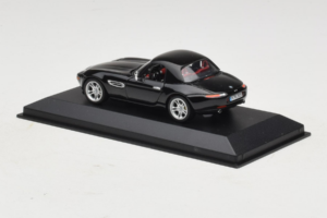 BMW Z8 Musta Hardtop Minichamps 1:43 BMW018 Metalli — kuva 3 / 4